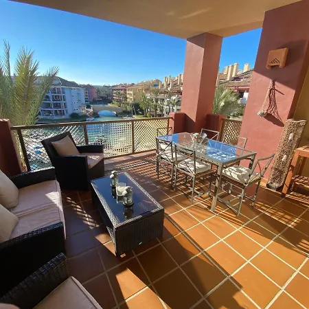 Apartment Con Terraza Sobre La Marina De Sotogrande San Roque (Andalucia)